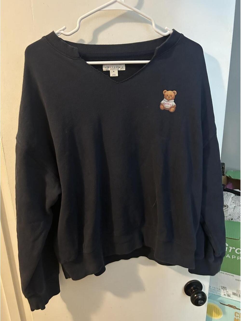 Aeropostale Y2K black Brooklyn sweatshirt with brown teddy bear graphic, size M
